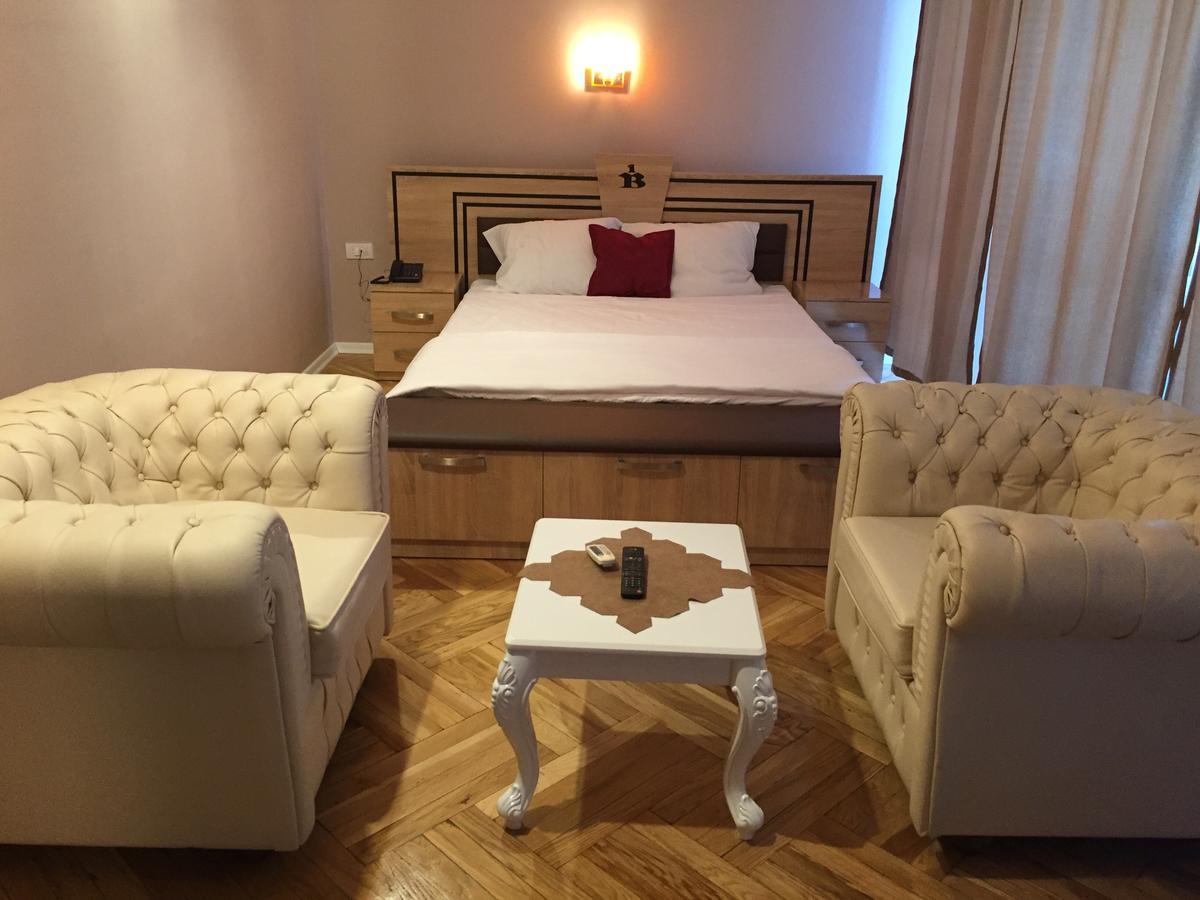Hotel Bavaria Prishtinë Luaran gambar
