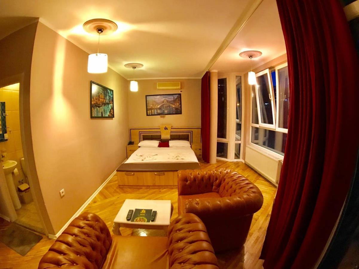 Hotel Bavaria Prishtinë Luaran gambar